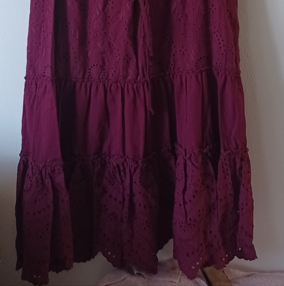 Westbound Plus Size 3/4 Sleeve V-Neck Eyelet Detail Scalloped Hem Midi Dress - Picture 10 of 12